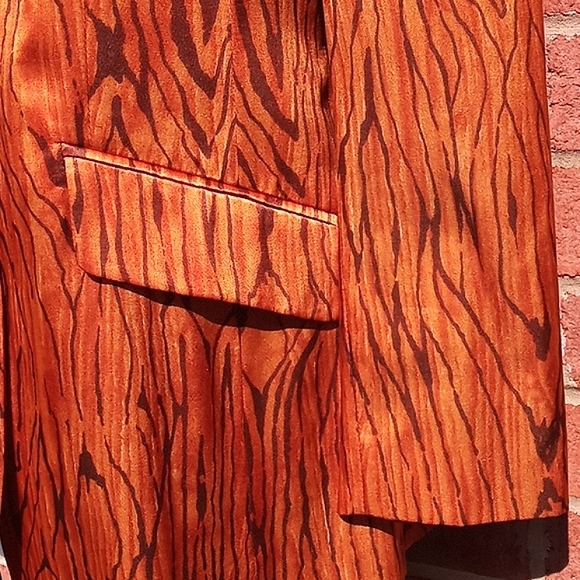 🔹️Vintage Mondi Silk Blazer - Picture 4 of 8